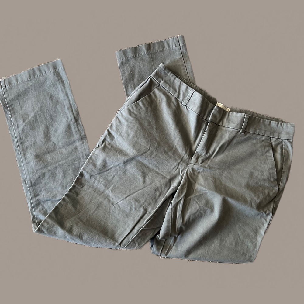 ✨BOGO✨ Womens’ Khakis by GAP ✨BOGO✨